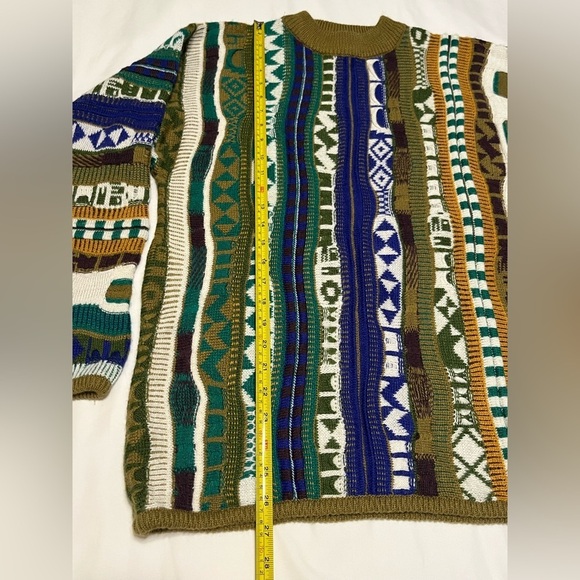 Angenie Sweater - Picture 11 of 15